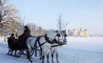 Schneekutsche in Weihnachten in Russland