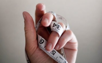 Reduzierung von Problemzonen und hartnäckigen Hüftringen Problemzone reduzieren