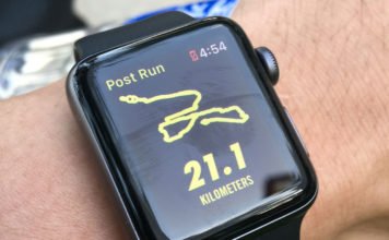 Fitness-Watch am Handgelenk