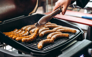 Vegetarisch Grillen: Her mit den Pilz-Würsten! Vegetarisch grillen mit Pilz-Würsten auf dem Grill